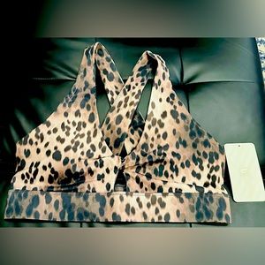 Fabletics Oasis Twist Front Sports Bra, Size XL, Cheetah Print